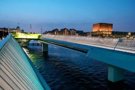 2br In Heart Of Cph Lejlighed