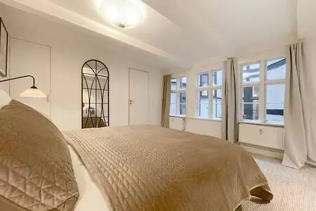 2Br Apartment In Heart Of Cph City Apartment
