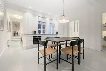 2br In Heart Of Cph 아파트