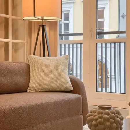 2Br Apartment In Heart Of Cph City *
